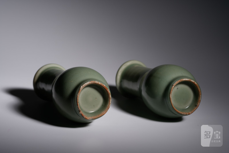 明 梅子青釉觯瓶成对 - 图10